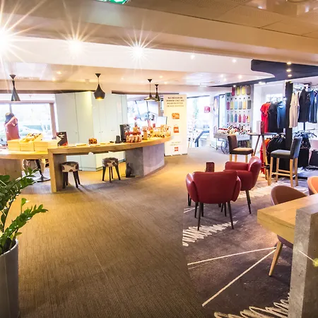 Ibis Colmar Est - Restaurant En Alsace ホテル オルブール＝ヴィール